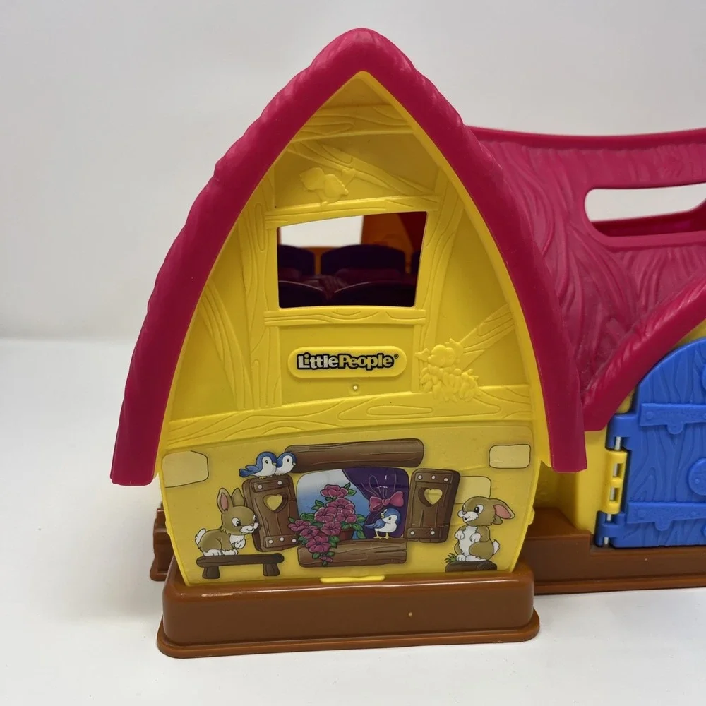 Fisher Price Little People Disney Snow White Cottage Music Works Playset Only